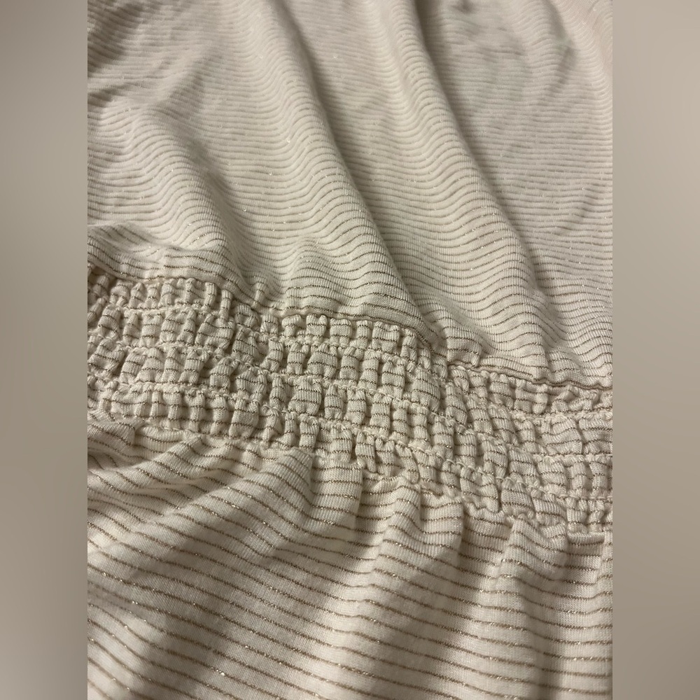 LC Lauren Conrad Scoopneck Smocked Top Women’s Size Large - Picture 2 of 6